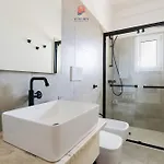Villa Cento Ulivi By Vivimy *