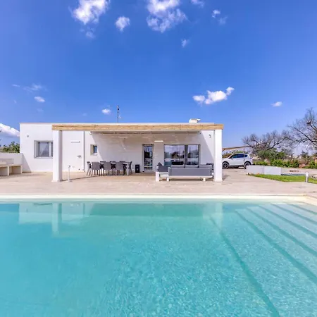 Villa Cento Ulivi By Vivimy *