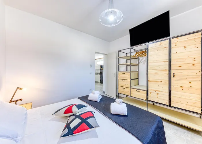 Cento Ulivi By Vivimy *